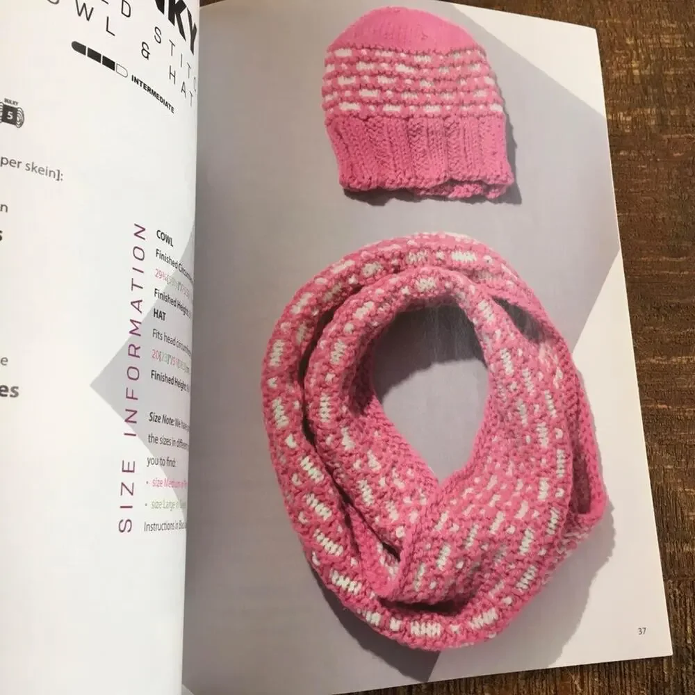 Leisure Arts Knit Accessories Pattern Book Knitting Scarf Hat Mittens Mitts Cowl